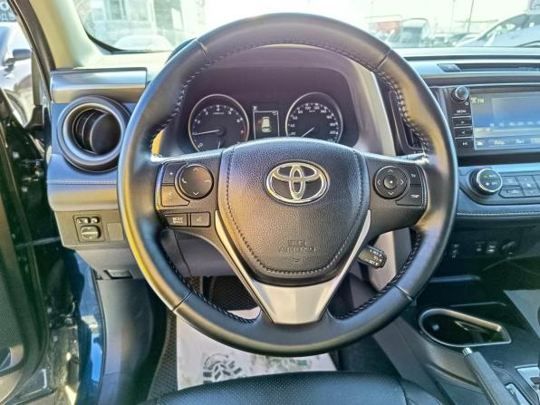 Toyota RAV4 IV (XA40) Рестайлинг с пробегом 2018 года, цена 2 500 000 рублей, 139017 км, внедорожник, Автокод Объявления