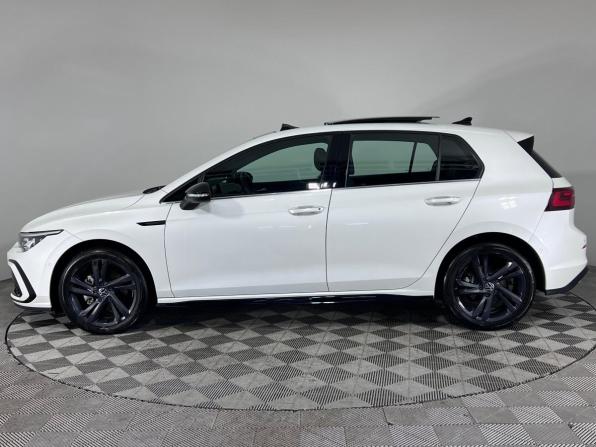 Volkswagen Golf VIII с пробегом 2021 года, цена 2 850 000 рублей, 41250 км, хэтчбек, Автокод Объявления