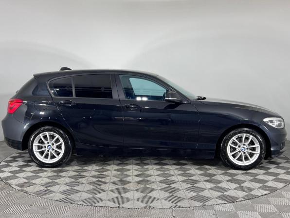 BMW 1 серии II (F20/F21) Рестайлинг 2 с пробегом 2017 года, цена 1 680 000 рублей, 96814 км, хэтчбек, Автокод Объявления