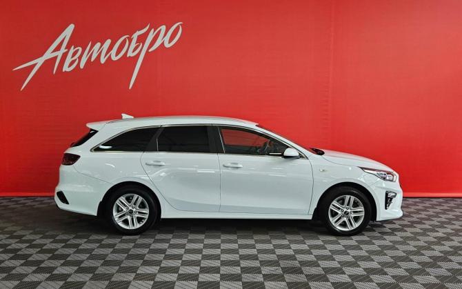 Kia Ceed III с пробегом 2021 года, цена 2 249 000 рублей, 52760 км, универсал, Автокод Объявления