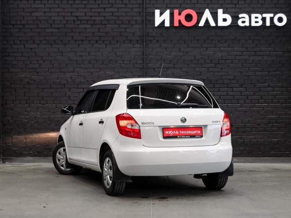 Skoda Fabia II Рестайлинг с пробегом 2013 года, цена 670 000 рублей, 72390 км, хэтчбек, Автокод Объявления
