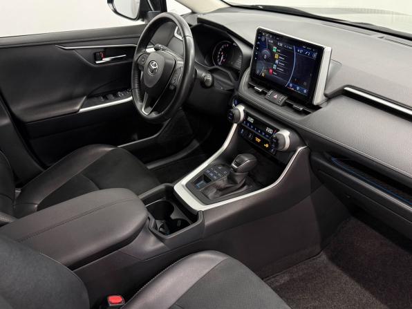Toyota RAV4 V (XA50) с пробегом 2021 года, цена 3 890 000 рублей, 53000 км, внедорожник, Автокод Объявления