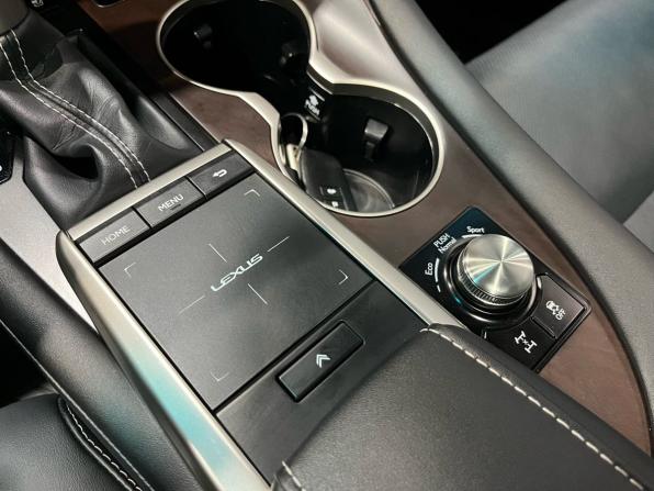 Lexus RX IV Рестайлинг с пробегом 2022 года, цена 6 470 000 рублей, 17584 км, внедорожник, Автокод Объявления