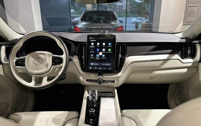 Volvo XC60 II Рестайлинг 2 с пробегом 2026 года, цена 7 800 000 рублей, 10 км, внедорожник, Автокод Объявления