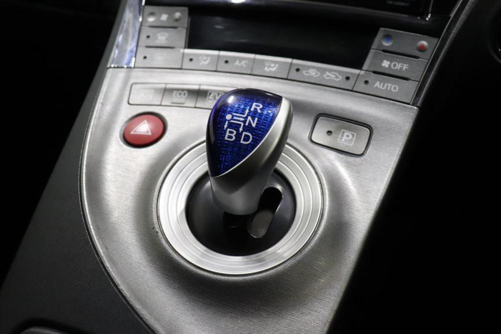 Toyota Prius III Рестайлинг (XW30) Ульяновск  - изображение 10