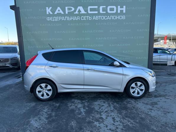 Hyundai Solaris I Рестайлинг с пробегом 2015 года, цена 1 070 000 рублей, 69281 км, хэтчбек, Автокод Объявления