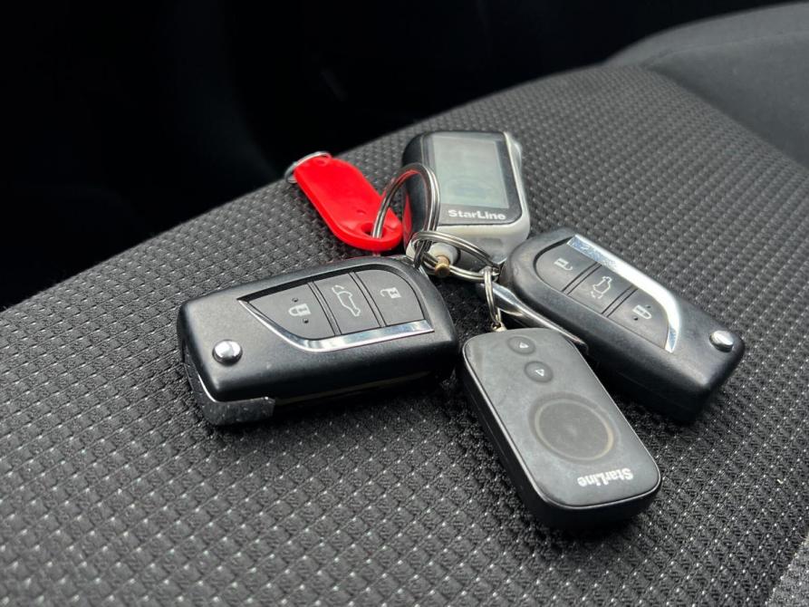 Toyota RAV4 IV (XA40) Рестайлинг Нефтекамск  - изображение 13