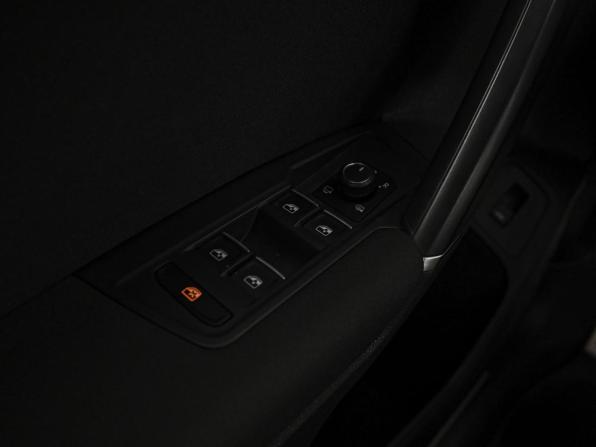 Volkswagen Tiguan II с пробегом 2018 года, цена 2 299 000 рублей, 177170 км, внедорожник, Автокод Объявления