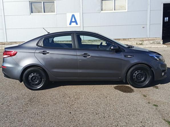 Kia Rio III Рестайлинг с пробегом 2015 года, цена 850 000 рублей, 154049 км, седан, Автокод Объявления