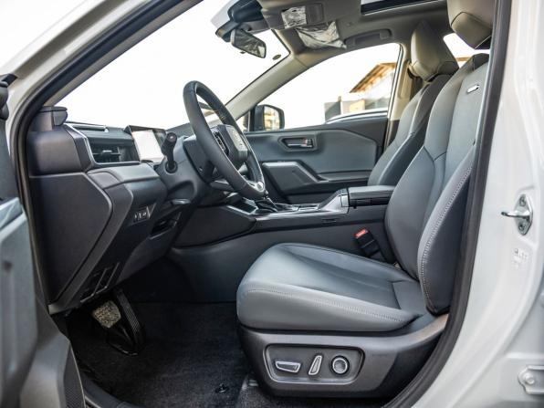 Toyota RAV4 VI (XA60) с пробегом 2026 года, цена 4 688 000 рублей, 490 км, внедорожник, Автокод Объявления