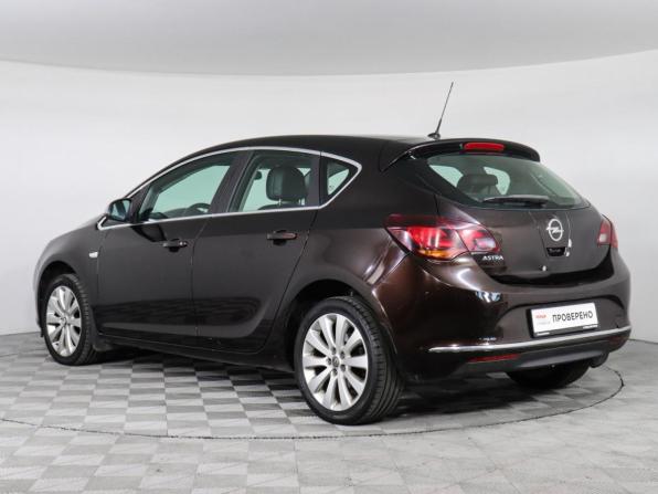 Opel Astra J Рестайлинг с пробегом 2014 года, цена 847 000 рублей, 220000 км, хэтчбек, Автокод Объявления