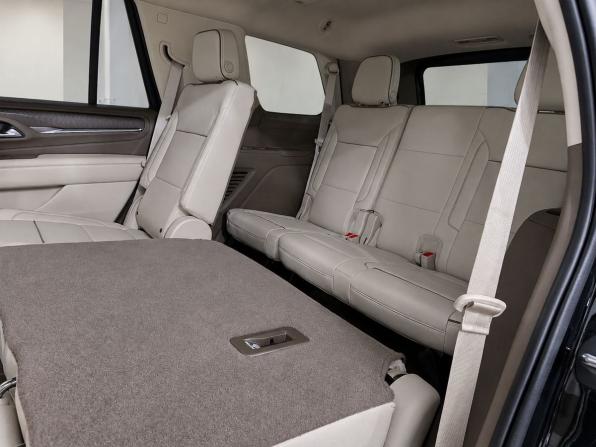 GMC Yukon V с пробегом 2022 года, цена 7 650 000 рублей, 43559 км, внедорожник, Автокод Объявления