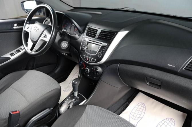 Hyundai Solaris I с пробегом 2013 года, цена 949 000 рублей, 127000 км, хэтчбек, Автокод Объявления
