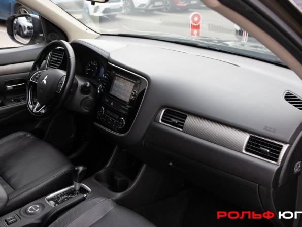 Mitsubishi Outlander III Рестайлинг 2 с пробегом 2015 года, цена 1 423 000 рублей, 229521 км, внедорожник, Автокод Объявления