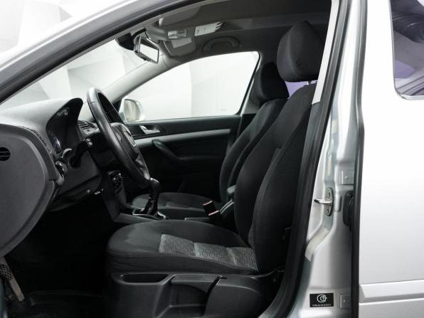 Skoda Octavia II (A5) Рестайлинг с пробегом 2012 года, цена 898 000 рублей, 155000 км, лифтбек, Автокод Объявления