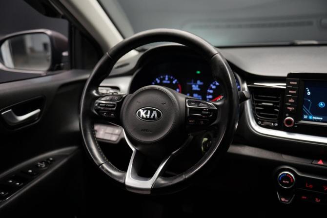 Kia Stonic I с пробегом 2018 года, цена 1 950 000 рублей, 104600 км, внедорожник, Автокод Объявления