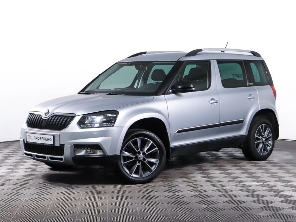 Салон Škoda Yeti: Удобство посадки на водительском месте