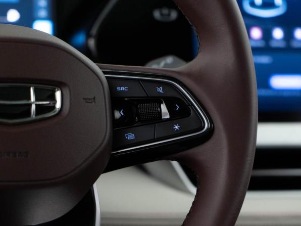 Geely Monjaro I с пробегом 2023 года, цена 3 470 050 рублей, 47436 км, внедорожник, Автокод Объявления