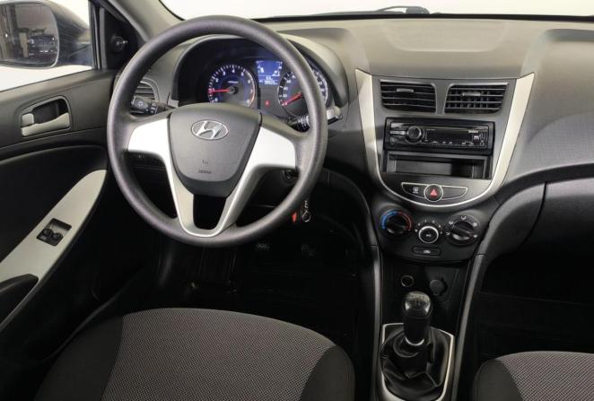 Hyundai Solaris I с пробегом 2011 года, цена 820 000 рублей, 99505 км, хэтчбек, Автокод Объявления