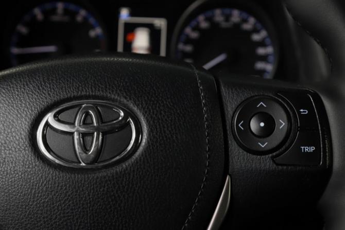 Toyota RAV4 IV (XA40) Рестайлинг с пробегом 2019 года, цена 2 599 000 рублей, 65557 км, внедорожник, Автокод Объявления