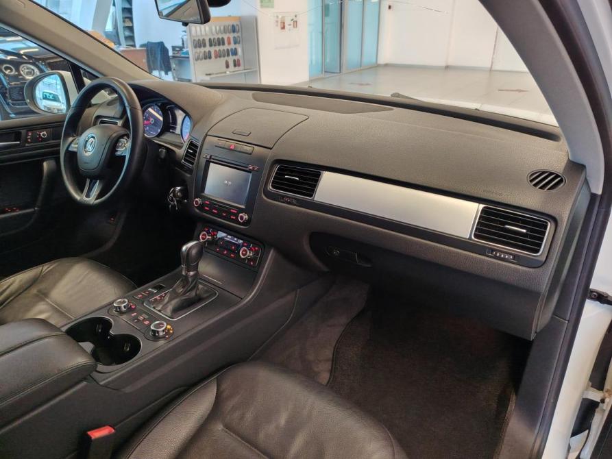 Volkswagen Touareg II Санкт-Петербург  - изображение 7
