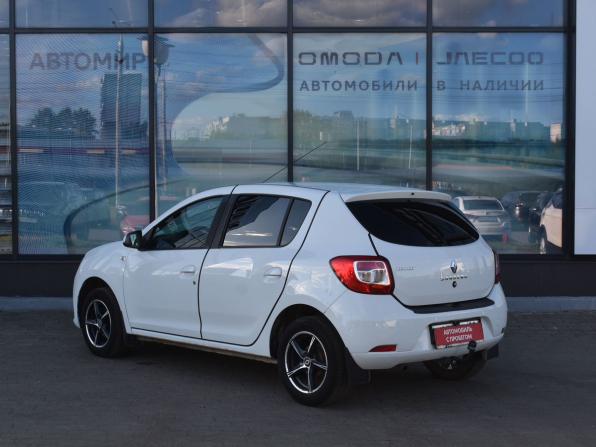 Renault Sandero II с пробегом 2017 года, цена 850 000 рублей, 65985 км, хэтчбек, Автокод Объявления