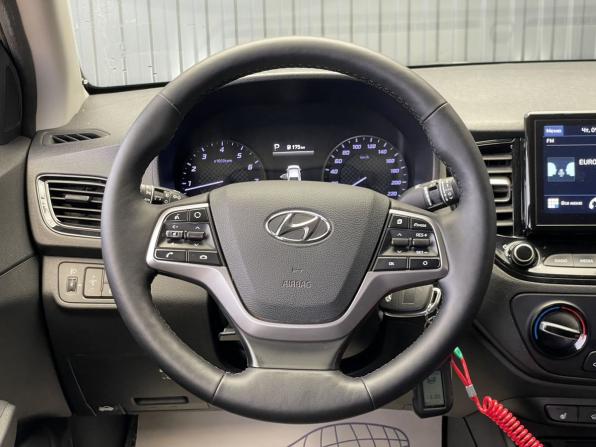 Hyundai Solaris II Рестайлинг с пробегом 2020 года, цена 1 477 000 рублей, 98290 км, седан, Автокод Объявления