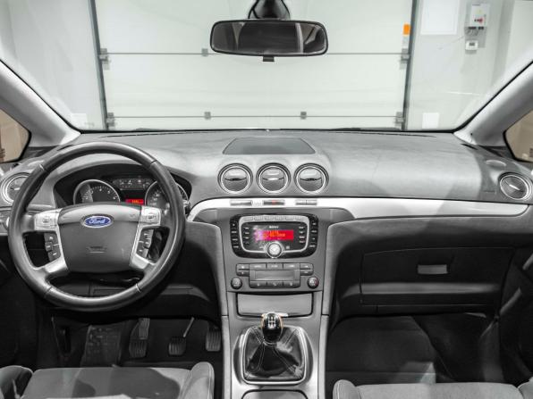 Ford S-MAX I Рестайлинг с пробегом 2013 года, цена 863 663 рубля, 268476 км, минивэн, Автокод Объявления