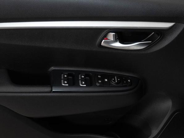 Kia Rio IV Рестайлинг с пробегом 2020 года, цена 1 571 000 рублей, 128000 км, седан, Автокод Объявления