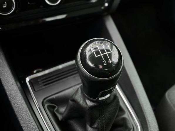 Volkswagen Jetta VI Рестайлинг с пробегом 2016 года, цена 1 325 000 рублей, 122987 км, седан, Автокод Объявления