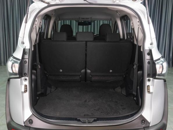 Toyota Sienta II Рестайлинг с пробегом 2019 года, цена 1 569 000 рублей, 94161 км, компактвэн, Автокод Объявления