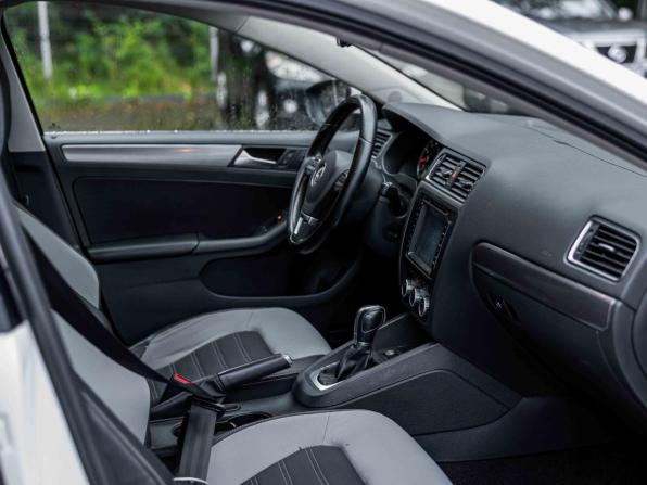 Volkswagen Jetta VI с пробегом 2014 года, цена 850 000 рублей, 215967 км, седан, Автокод Объявления