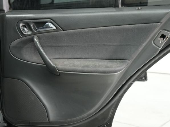 Mercedes-Benz C-Класс II (W203) с пробегом 2001 года, цена 415 000 рублей, 500000 км, седан, Автокод Объявления