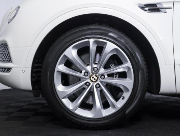 Bentley Bentayga I с пробегом 2019 года, цена 9 350 000 рублей, 103966 км, внедорожник, Автокод Объявления