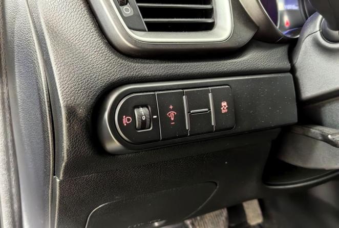 Kia Ceed III с пробегом 2019 года, цена 1 840 000 рублей, 118416 км, хэтчбек, Автокод Объявления