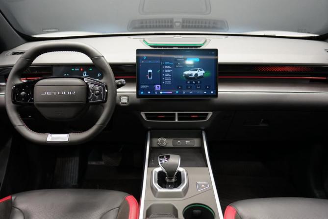 JETOUR DASHING I с пробегом 2023 года, цена 2 270 000 рублей, 34777 км, внедорожник, Автокод Объявления