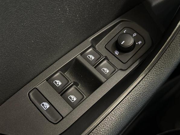 Skoda Karoq I с пробегом 2020 года, цена 2 222 000 рублей, 85081 км, внедорожник, Автокод Объявления