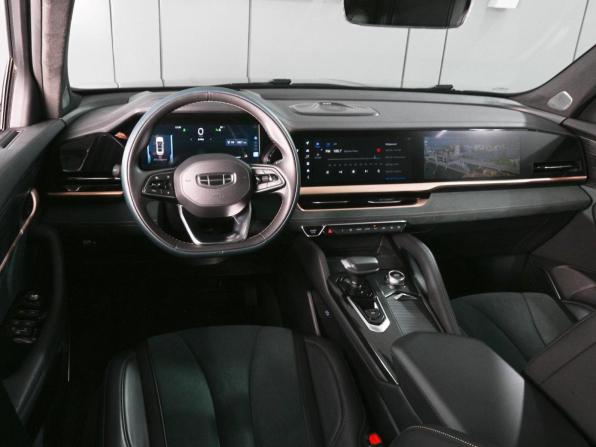 Geely Monjaro I с пробегом 2023 года, цена 3 299 000 рублей, 59764 км, внедорожник, Автокод Объявления