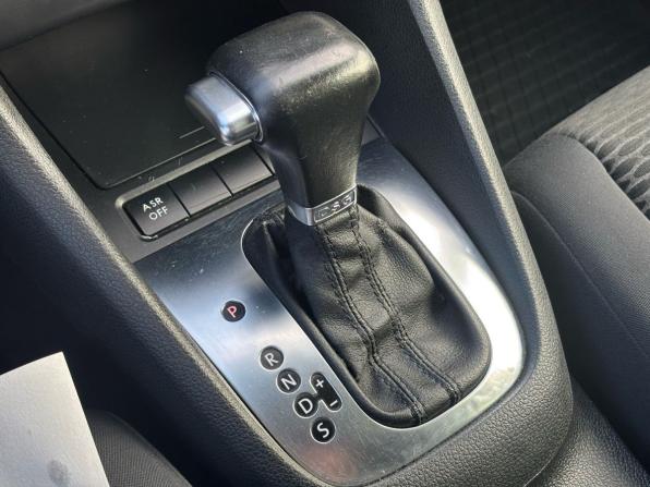 Volkswagen Golf VI с пробегом 2010 года, цена 549 000 рублей, 303147 км, хэтчбек, Автокод Объявления