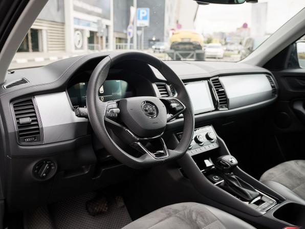 Skoda Kodiaq I Рестайлинг с пробегом 2024 года, цена 4 200 000 рублей, 23200 км, внедорожник, Автокод Объявления