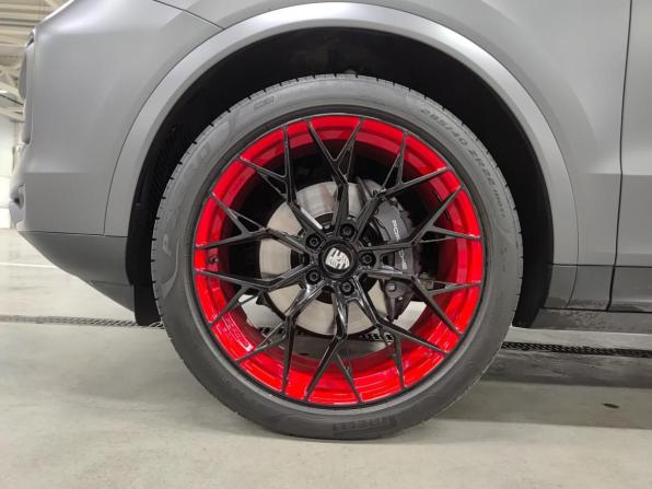 Porsche Cayenne III Рестайлинг с пробегом 2024 года, цена 15 500 000 рублей, 25353 км, внедорожник, Автокод Объявления