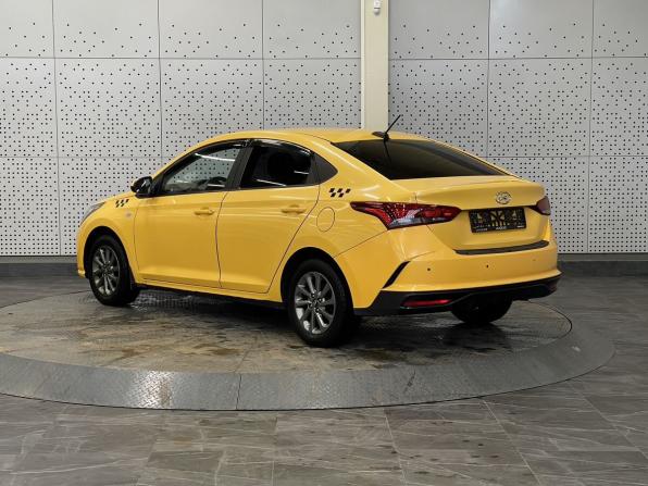 Hyundai Solaris II Рестайлинг с пробегом 2021 года, цена 1 150 000 рублей, 378625 км, седан, Автокод Объявления