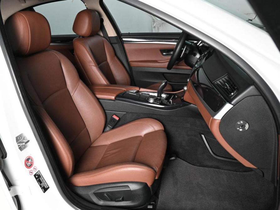 BMW 5 серии VI (F10/F11/F07) Рестайлинг Ростов-на-Дону  - изображение 8