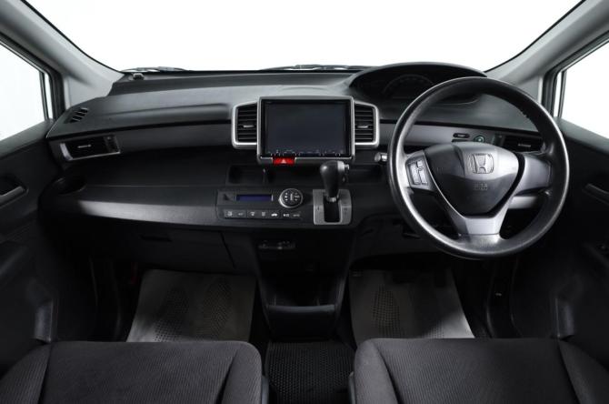 Honda Freed I Рестайлинг с пробегом 2014 года, цена 1 349 000 рублей, 135000 км, компактвэн, Автокод Объявления
