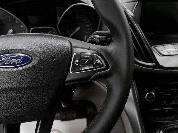 Ford Kuga II Рестайлинг с пробегом 2019 года, цена 1 760 000 рублей, 142864 км, внедорожник, Автокод Объявления