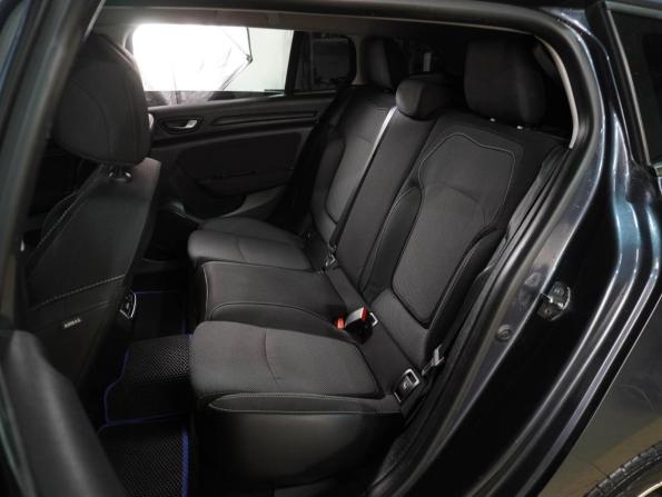 Renault Megane IV с пробегом 2018 года, цена 1 649 000 рублей, 146689 км, универсал, Автокод Объявления