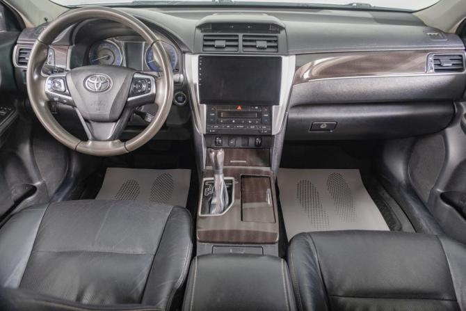 Toyota Camry VIII (XV70) Рестайлинг с пробегом 2017 года, цена 1 299 000 рублей, 420000 км, седан, Автокод Объявления
