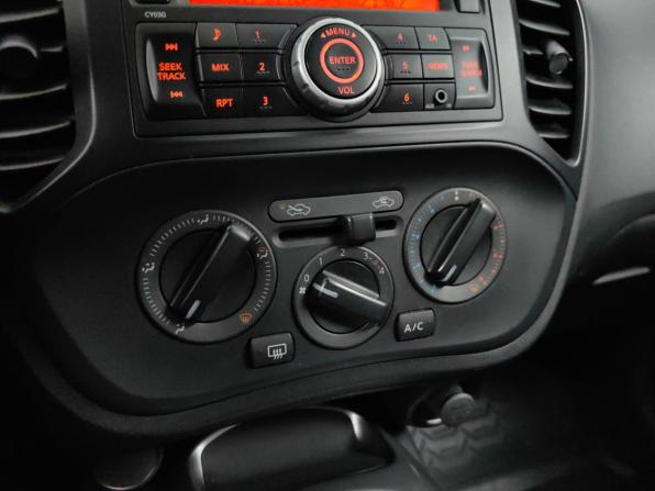 Nissan Juke I с пробегом 2012 года, цена 965 000 рублей, 112500 км, внедорожник, Автокод Объявления