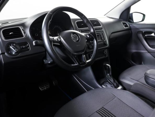 Volkswagen Polo V Рестайлинг с пробегом 2016 года, цена 1 108 000 рублей, 126916 км, седан, Автокод Объявления