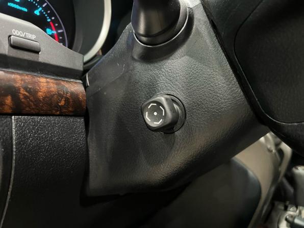 Toyota Land Cruiser 200 Series с пробегом 2011 года, цена 3 550 000 рублей, 297341 км, внедорожник, Автокод Объявления